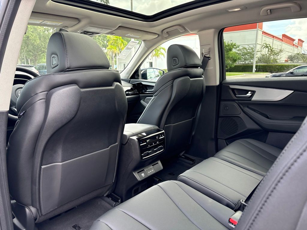 Thumbnail: 2026 Acura MDX - 26