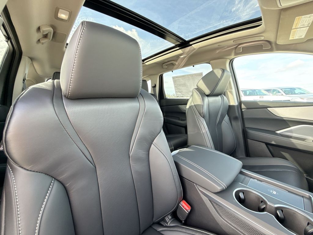 Thumbnail: 2026 Acura MDX - 12