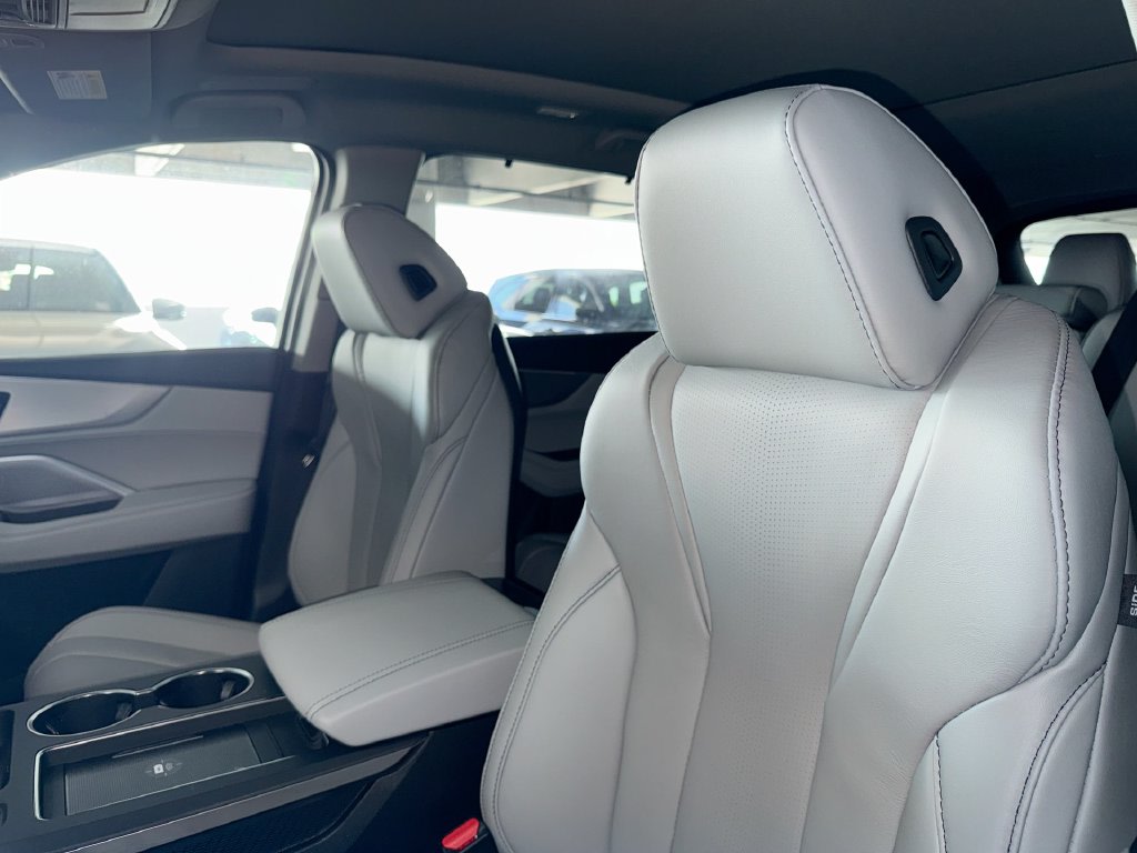 Thumbnail: 2026 Acura MDX - 11