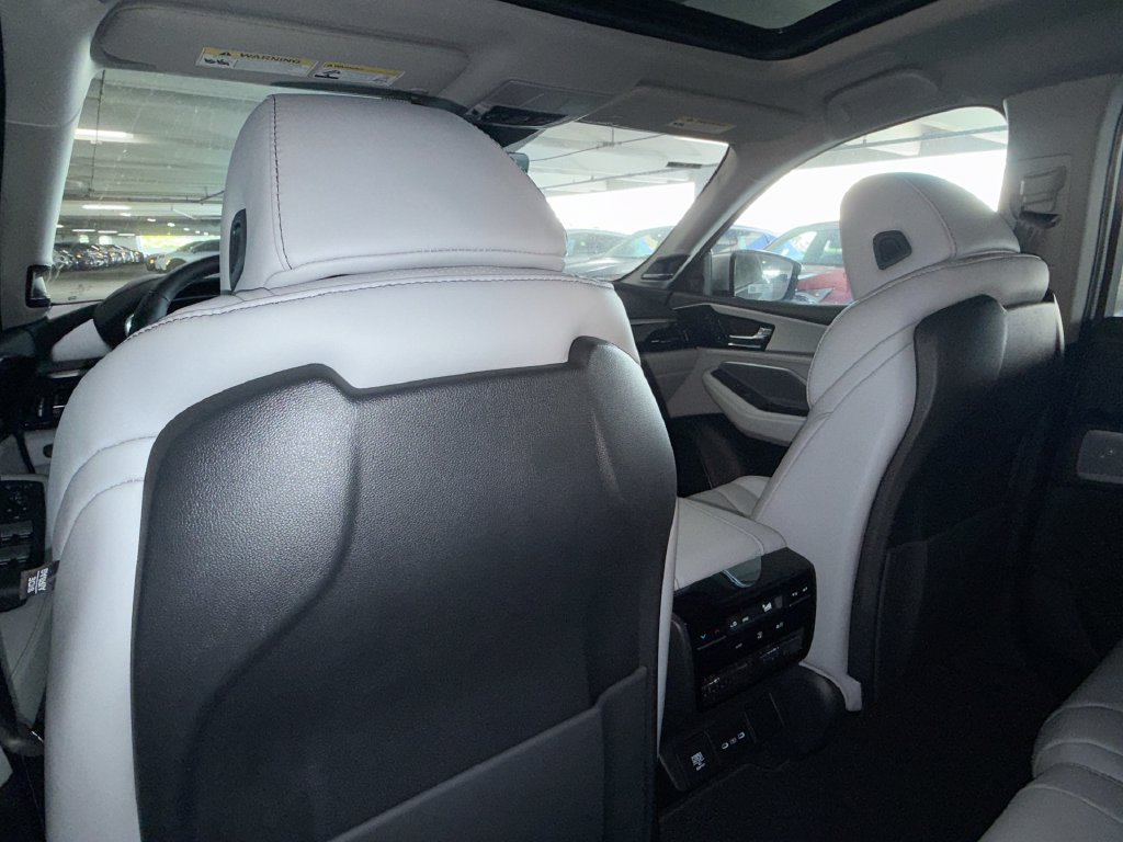 Thumbnail: 2026 Acura MDX - 12