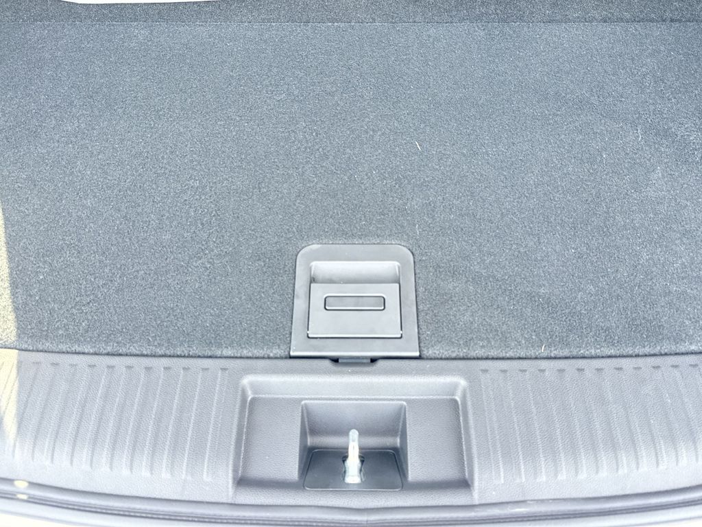 Thumbnail: 2026 Acura MDX - 27