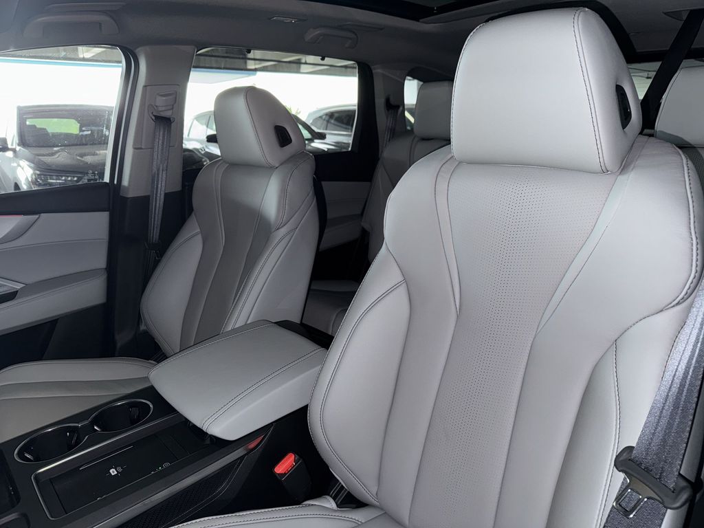 Thumbnail: 2026 Acura MDX - 11