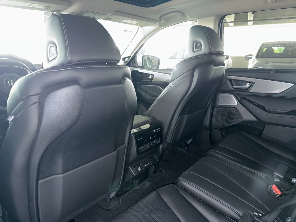Thumbnail: 2026 Acura MDX - 27