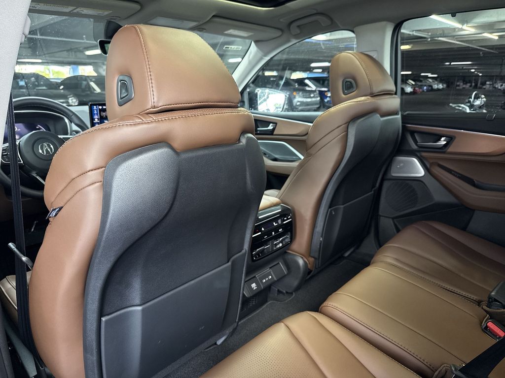 Thumbnail: 2026 Acura MDX - 27