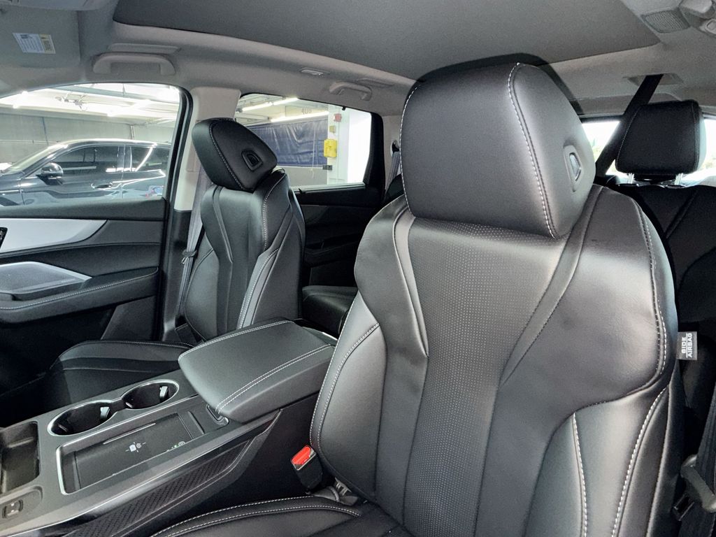 Thumbnail: 2026 Acura MDX - 11
