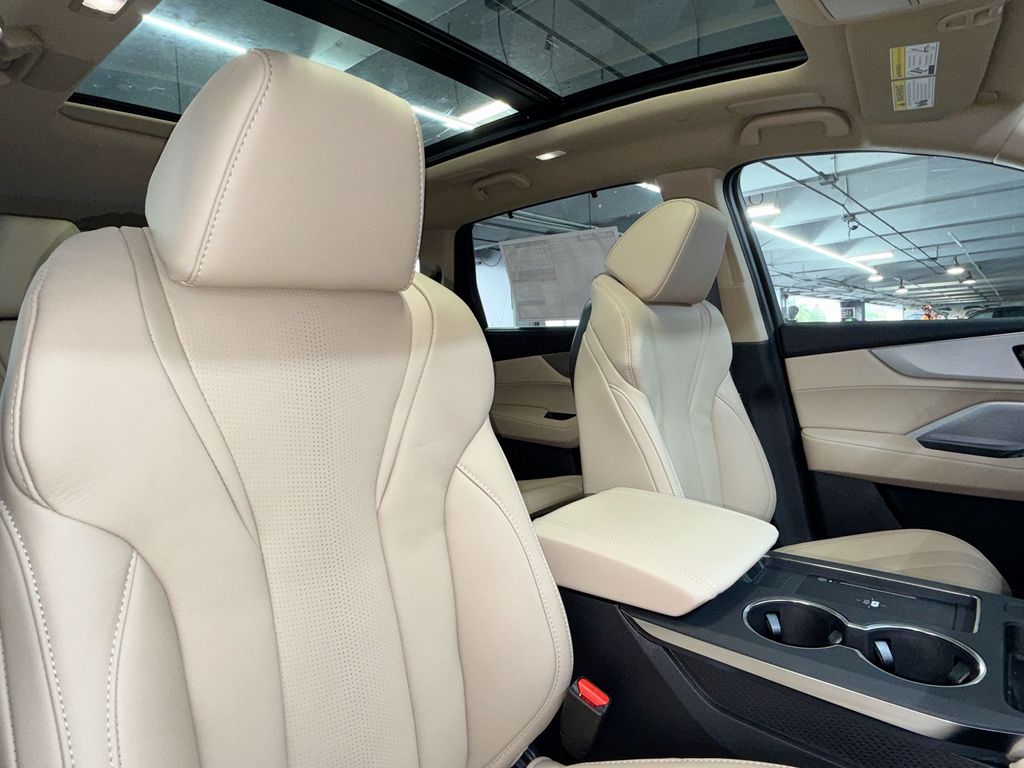 Thumbnail: 2026 Acura MDX - 29