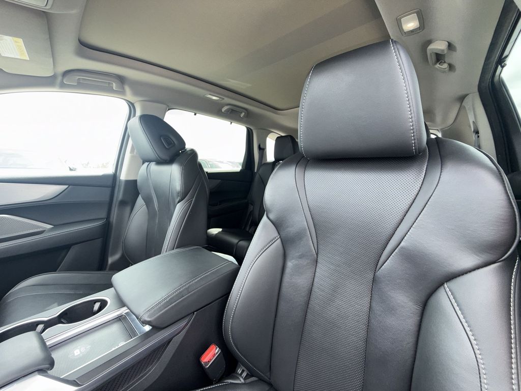 Thumbnail: 2023 Acura MDX - 11