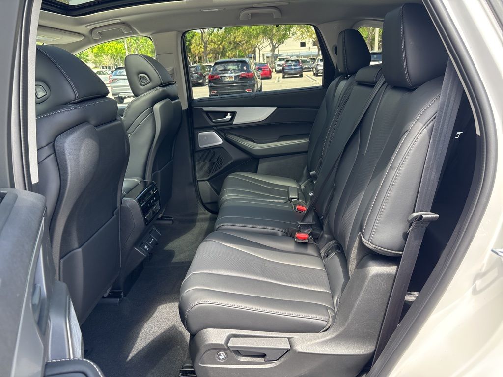 Thumbnail: 2026 Acura MDX - 27