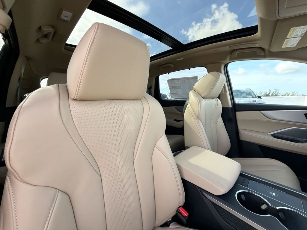 Thumbnail: 2026 Acura MDX - 12