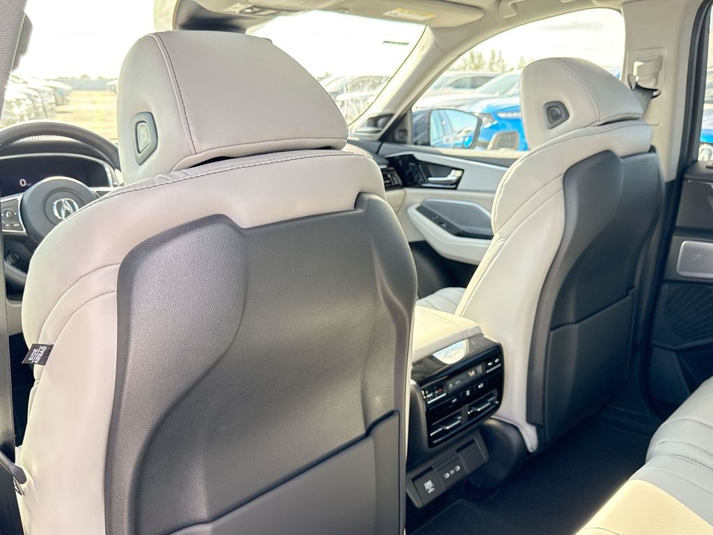 Thumbnail: 2026 Acura MDX - 12