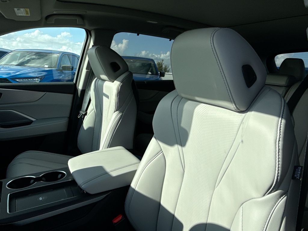 Thumbnail: 2026 Acura MDX - 11