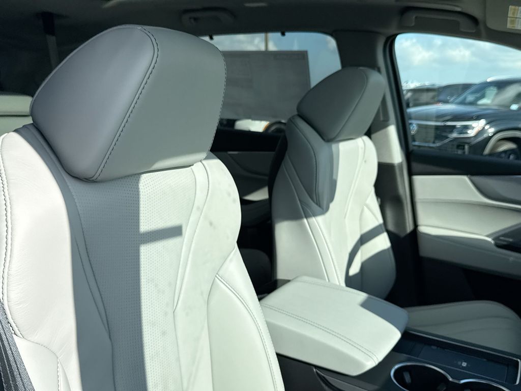 Thumbnail: 2026 Acura MDX - 29