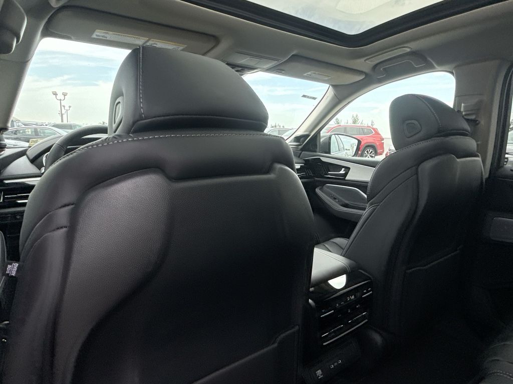Thumbnail: 2026 Acura MDX - 12