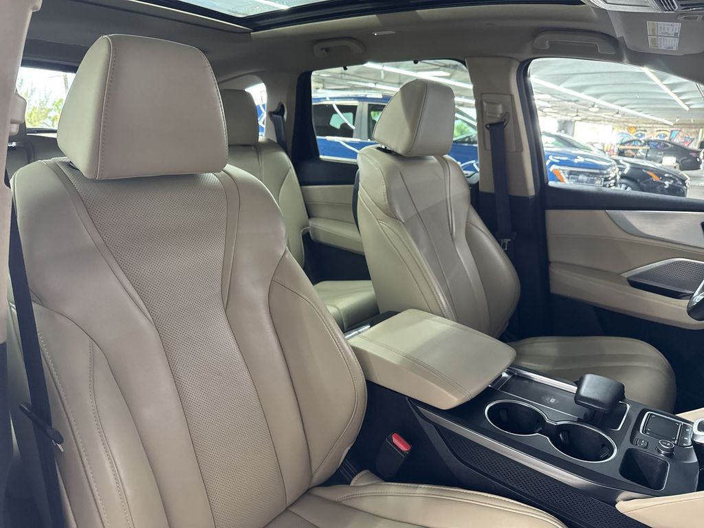 Thumbnail: 2023 Acura MDX - 12