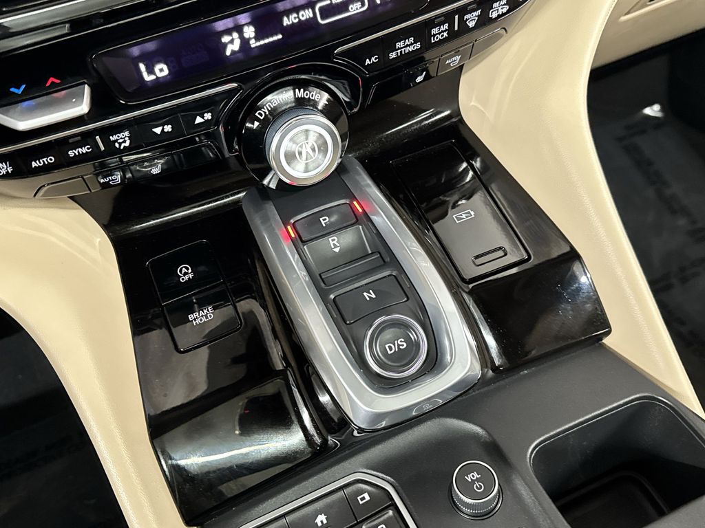 Thumbnail: 2023 Acura MDX - 16