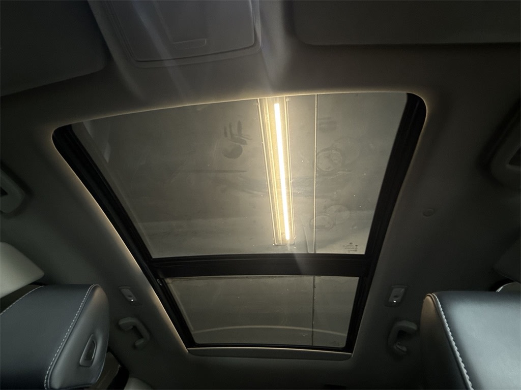 Thumbnail: 2023 Acura MDX - 25