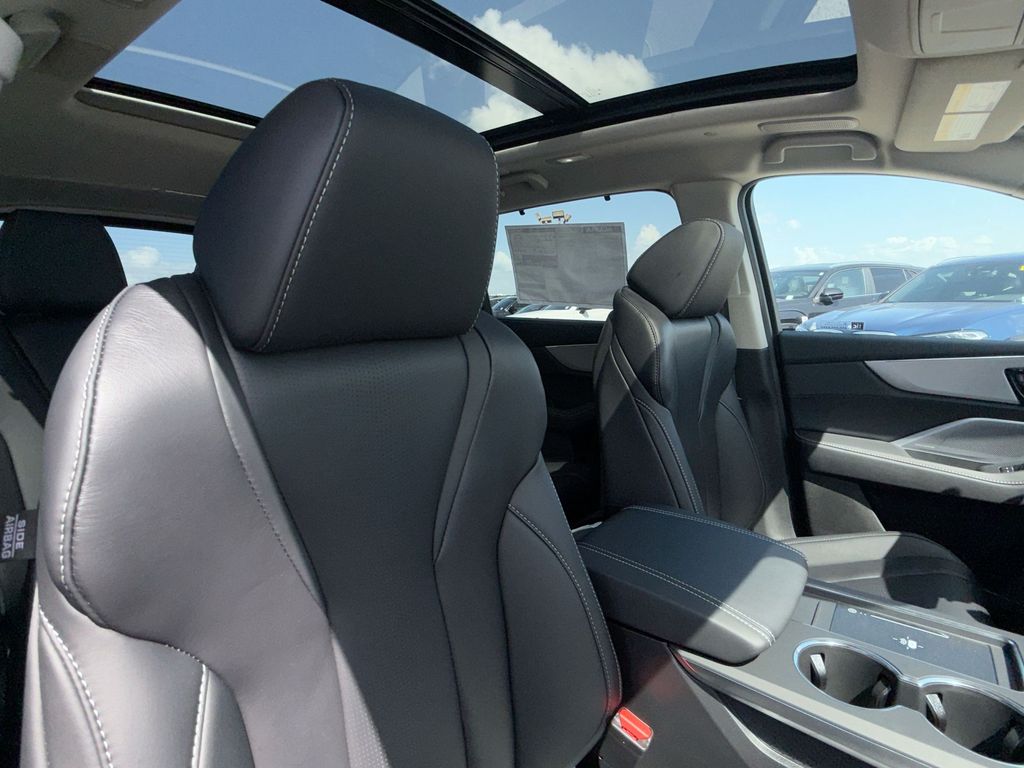 Thumbnail: 2026 Acura MDX - 29