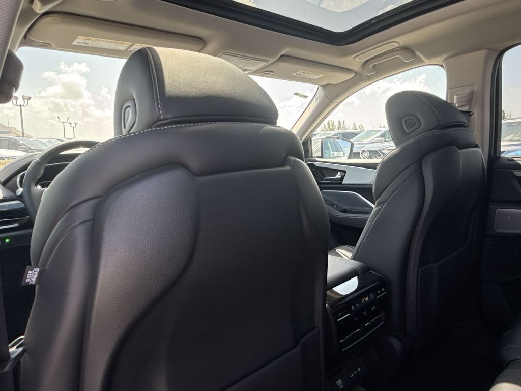 Thumbnail: 2026 Acura MDX - 12