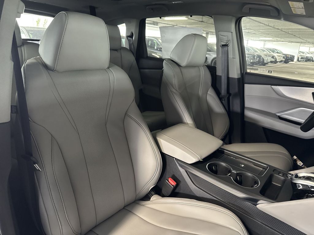 Thumbnail: 2026 Acura MDX - 12