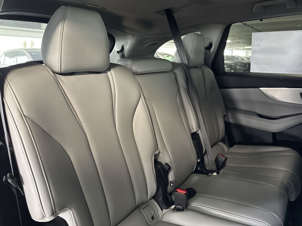 Thumbnail: 2026 Acura MDX - 29