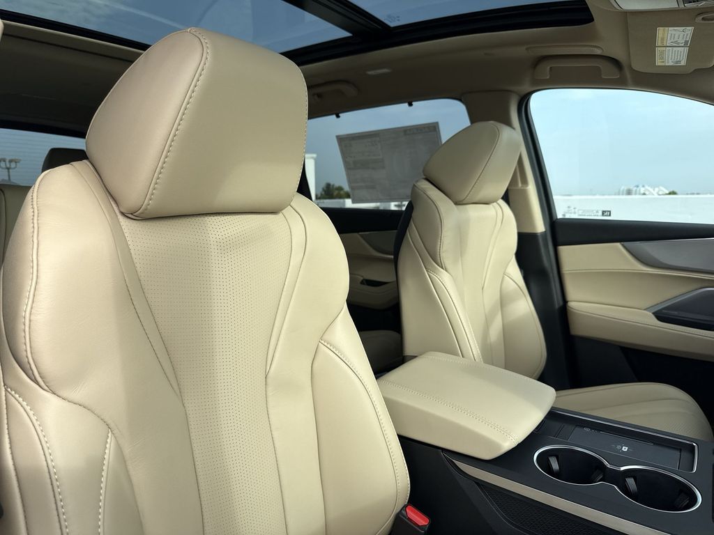 Thumbnail: 2026 Acura MDX - 29