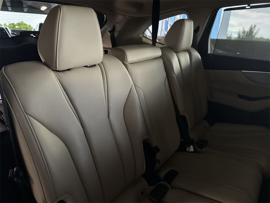 Thumbnail: 2023 Acura MDX - 28