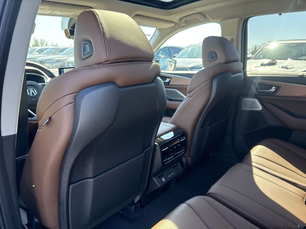 Thumbnail: 2026 Acura MDX - 27