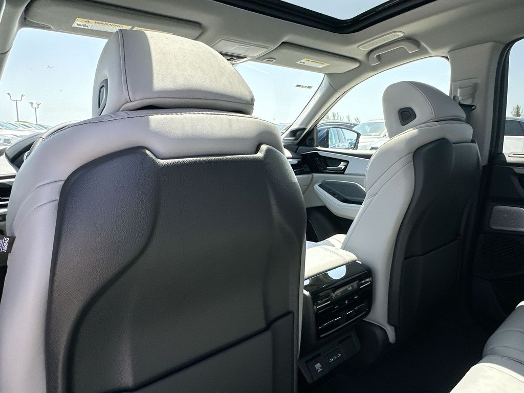 Thumbnail: 2026 Acura MDX - 12