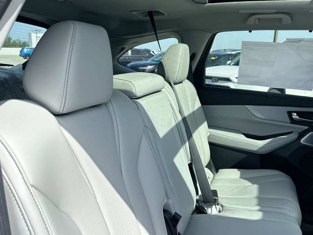 Thumbnail: 2026 Acura MDX - 12