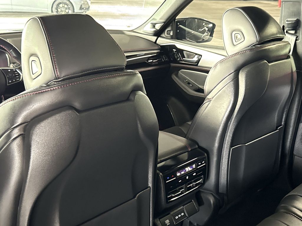 Thumbnail: 2025 Acura MDX - 12