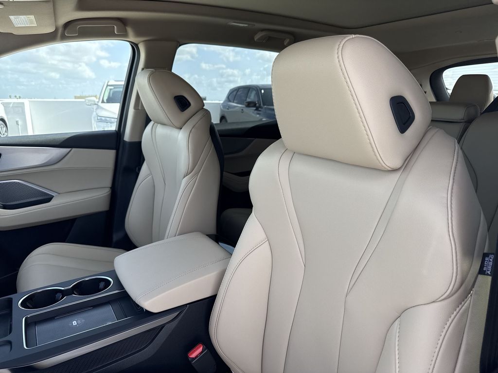 Thumbnail: 2026 Acura MDX - 11