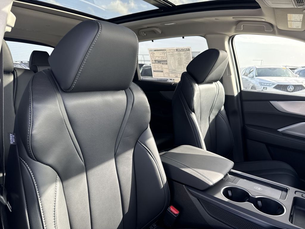 Thumbnail: 2026 Acura MDX - 12