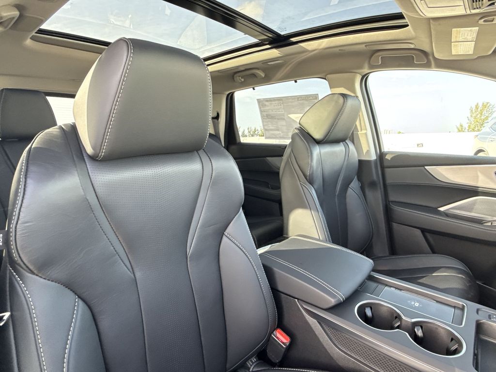 Thumbnail: 2026 Acura MDX - 12