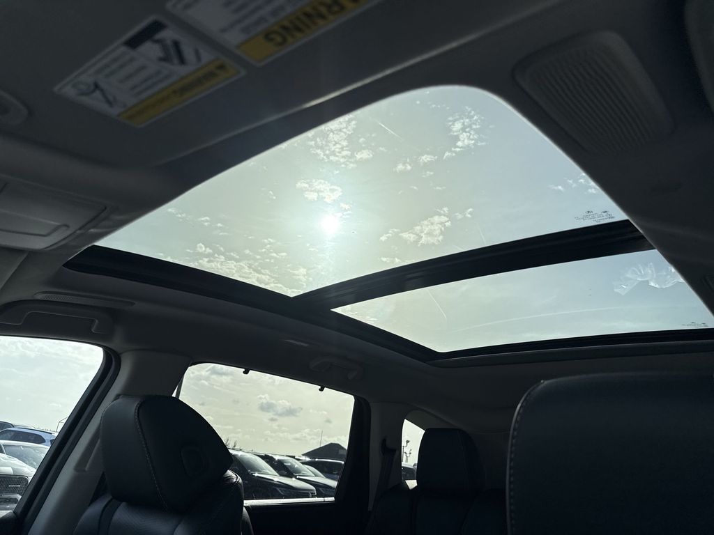 Thumbnail: 2026 Acura MDX - 26