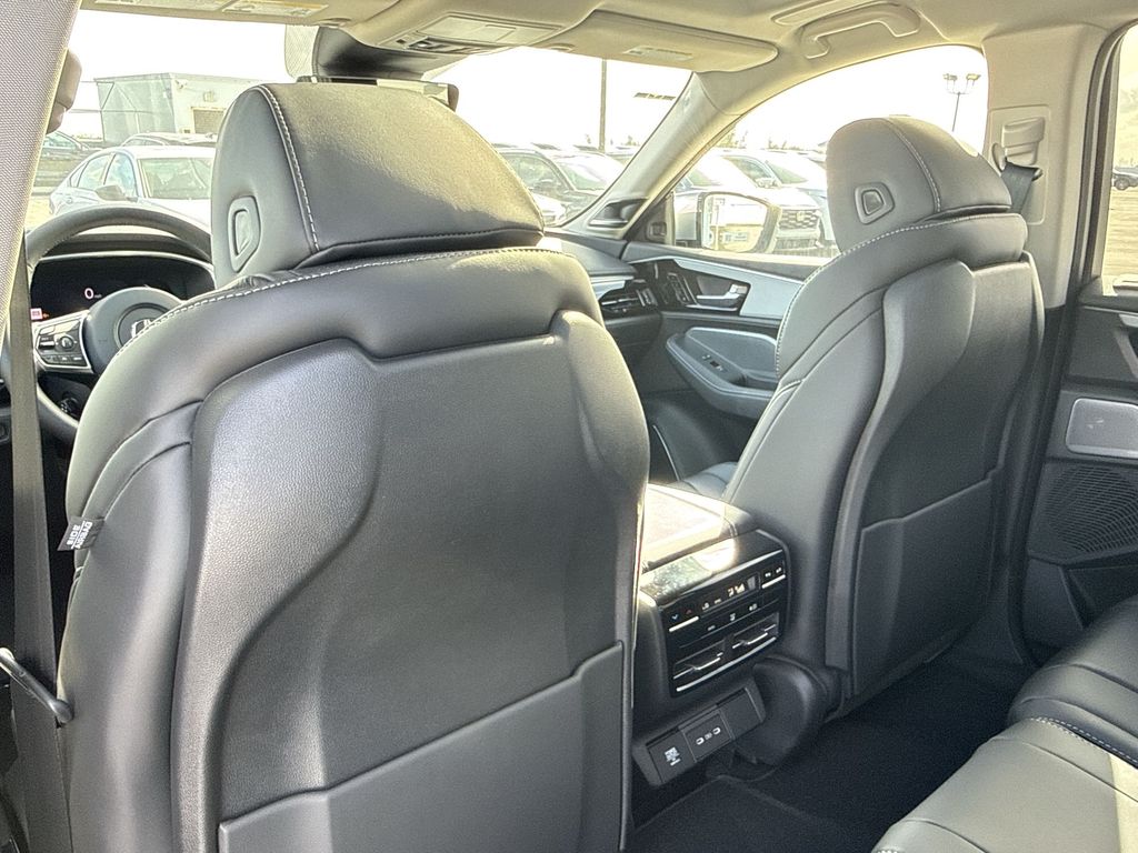Thumbnail: 2026 Acura MDX - 27