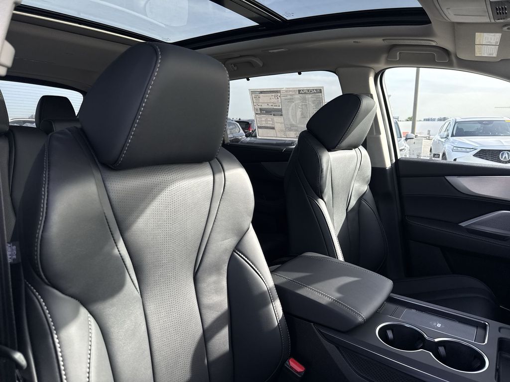 Thumbnail: 2026 Acura MDX - 12