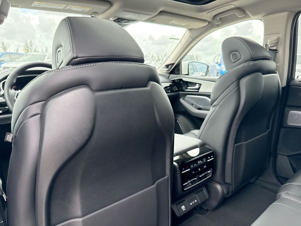 Thumbnail: 2026 Acura MDX - 26