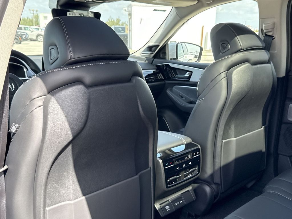 Thumbnail: 2026 Acura MDX - 26