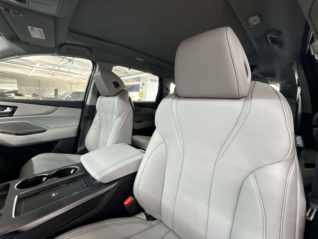 Thumbnail: 2026 Acura MDX - 11