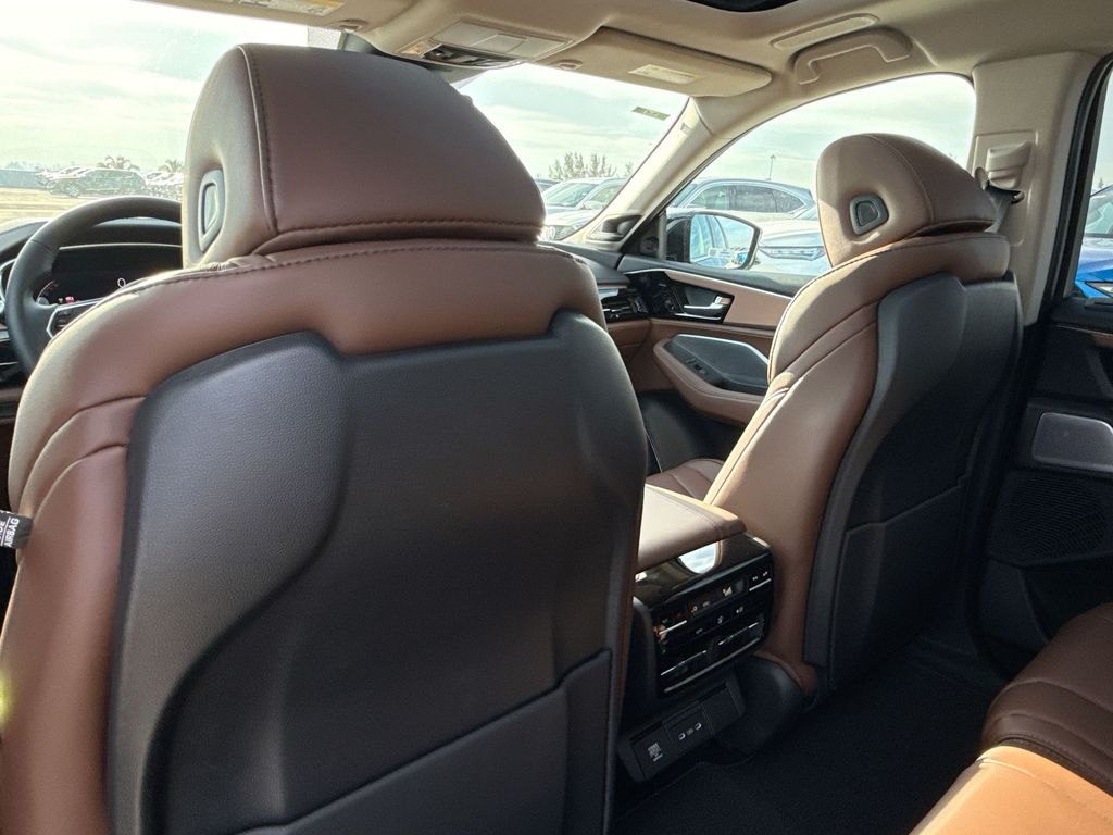Thumbnail: 2026 Acura MDX - 12