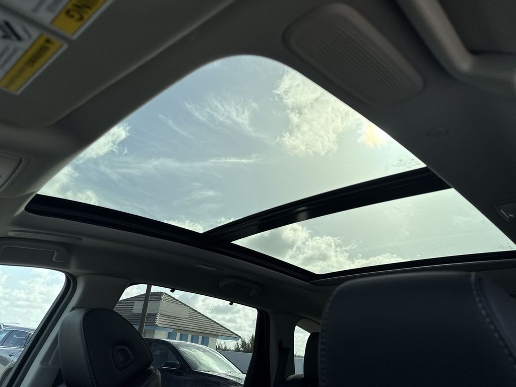 Thumbnail: 2026 Acura MDX - 26