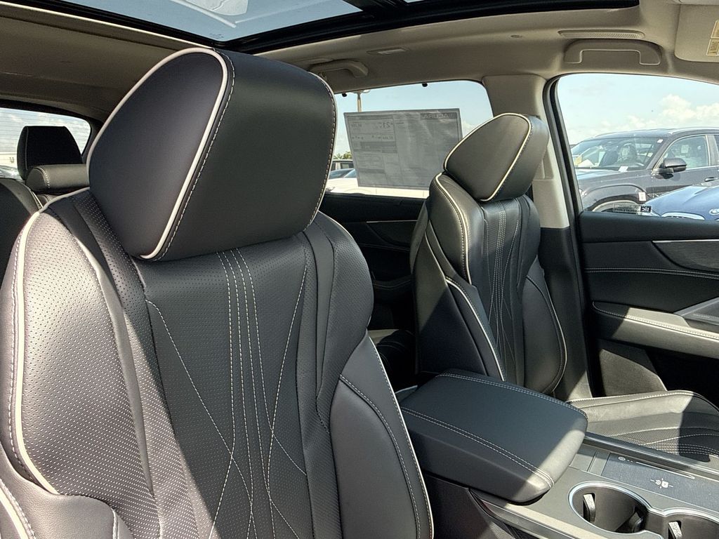 Thumbnail: 2026 Acura MDX - 12