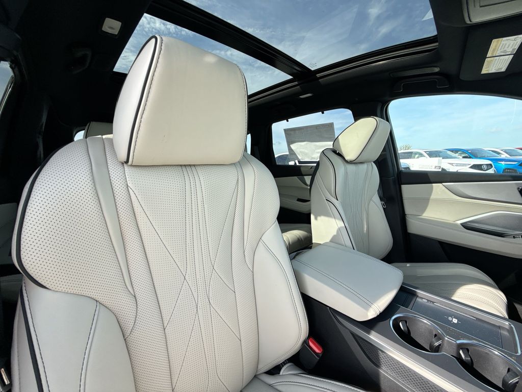 Thumbnail: 2026 Acura MDX - 29