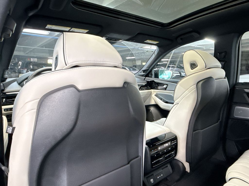 Thumbnail: 2026 Acura MDX - 12