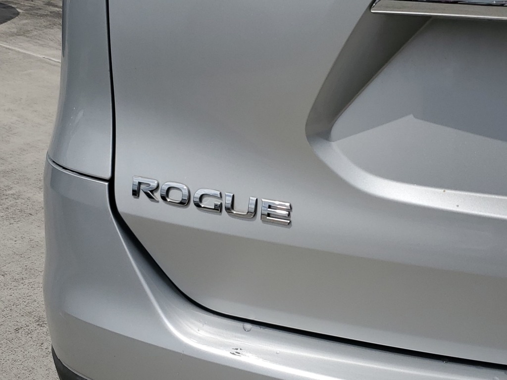 2014 Nissan Rogue SL 6