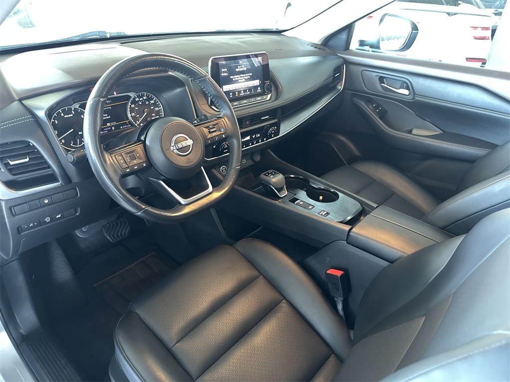 2023 Nissan Rogue SV 2