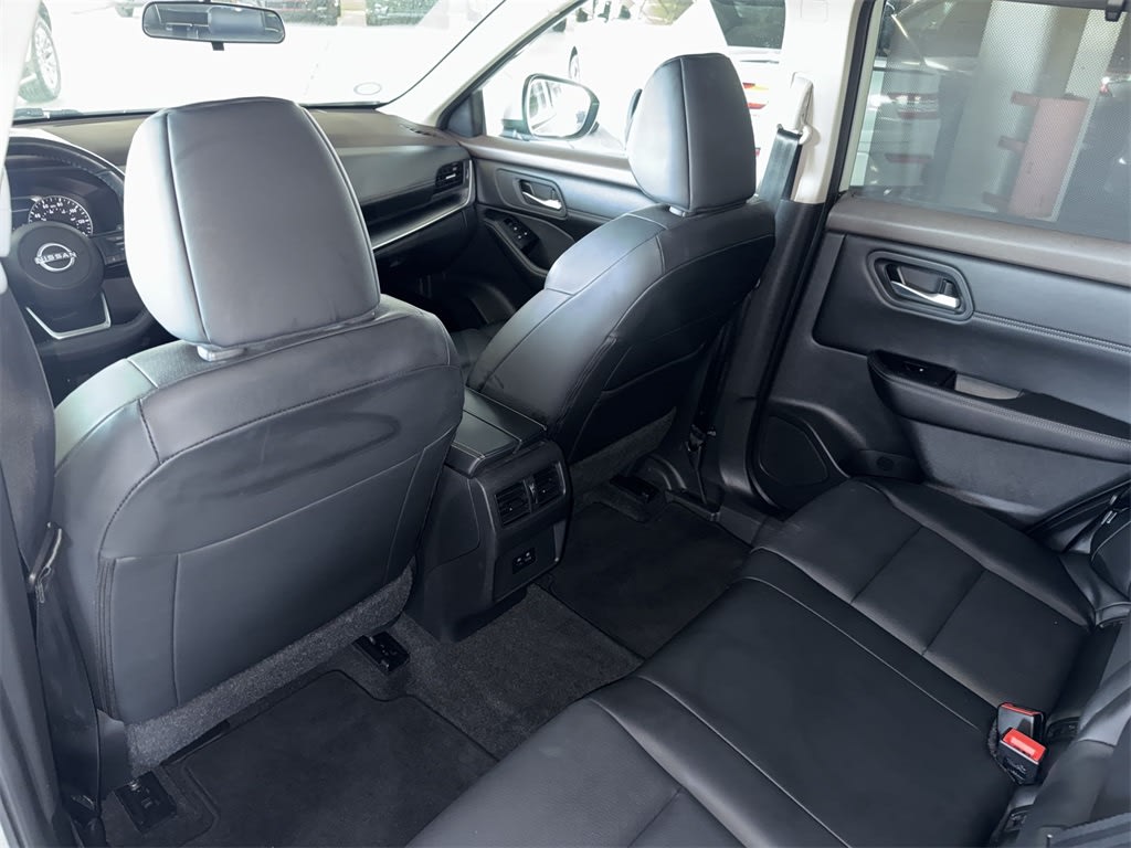 2023 Nissan Rogue SV 27