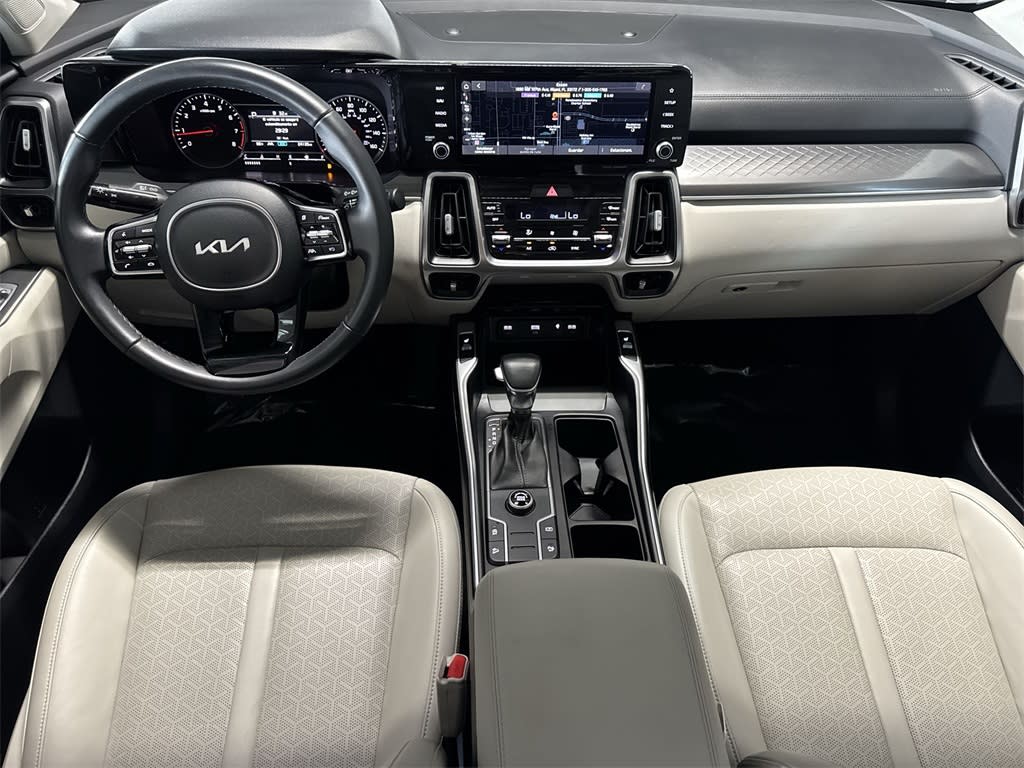 Thumbnail: 2023 Kia Sorento - 14
