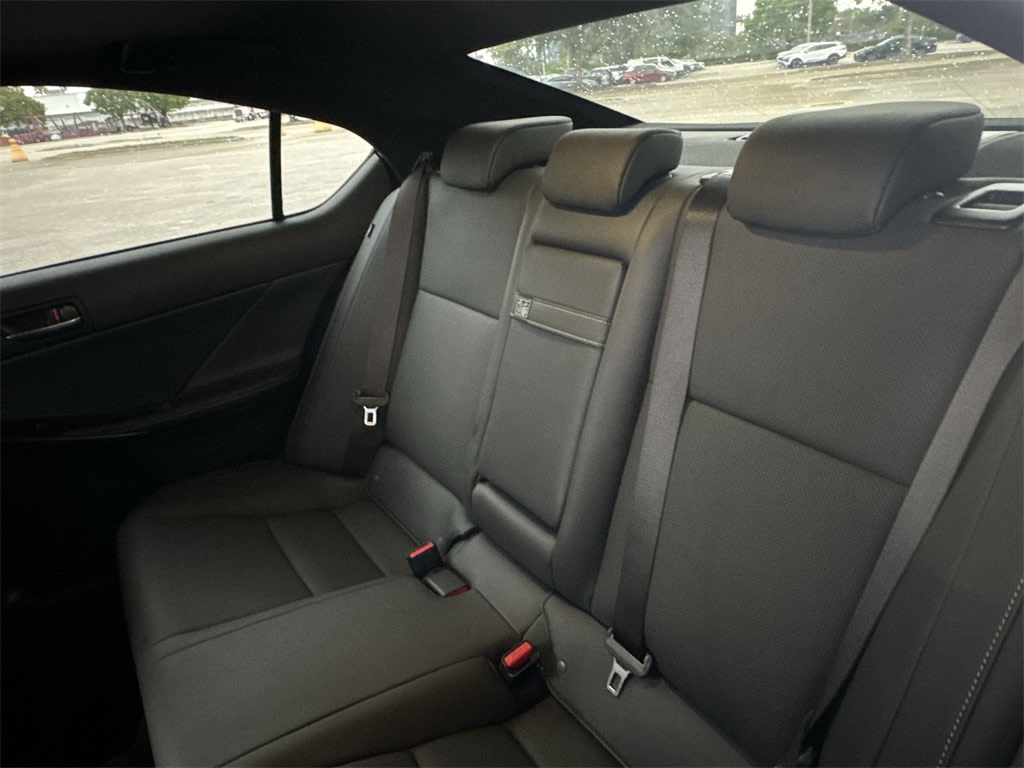 Thumbnail: 2024 Lexus ES - 12
