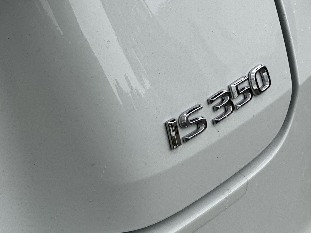 Thumbnail: 2025 Lexus ES - 6